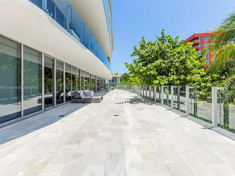 1 Collins Ave #207 — Photo 32