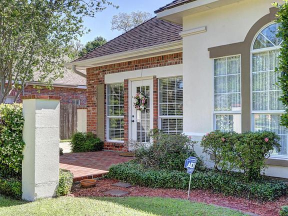 4th image of 103 Claremont Cir