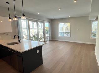 33-39 Ward St #14, Boston, MA 02127