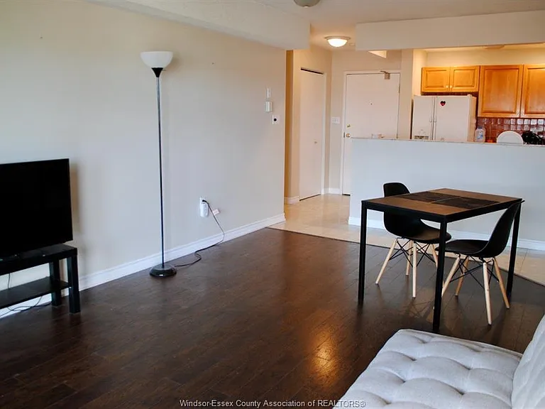 3000 Sandwich St #410 — Photo 3