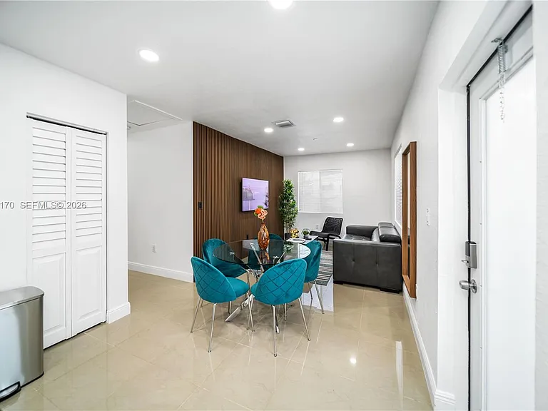 1250 NE 110th St #1250 — Photo 12