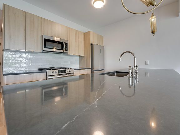 3rd image of 348 Baldwin Ave #405