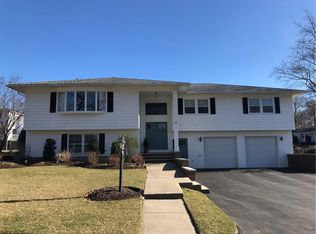 158 W Blue Ridge Rd, Cranston, RI 02920