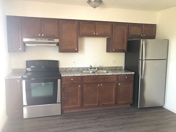 3rd image of 1146 E Fillmore St APT 1