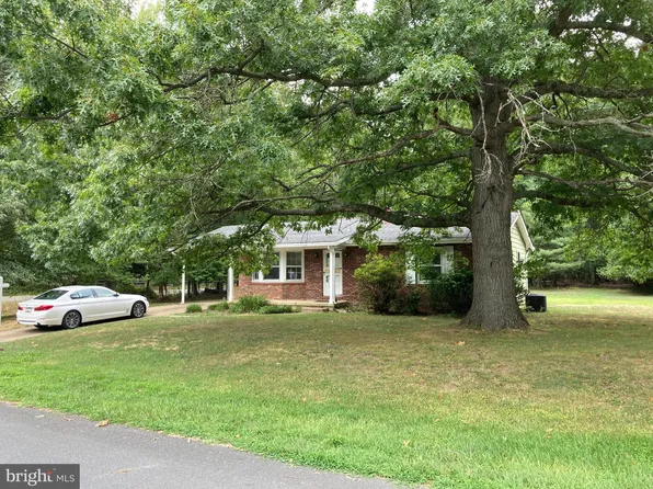 1500 Marco Dr, Pasadena, MD 21122