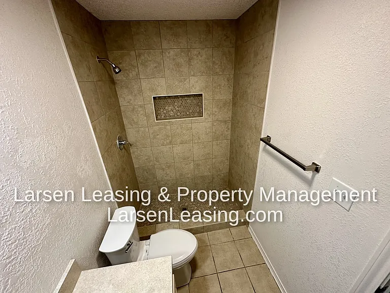223 Mountainview Dr — Photo 9