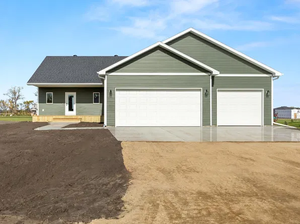 203 Laverne Ln, Colfax, ND 58018