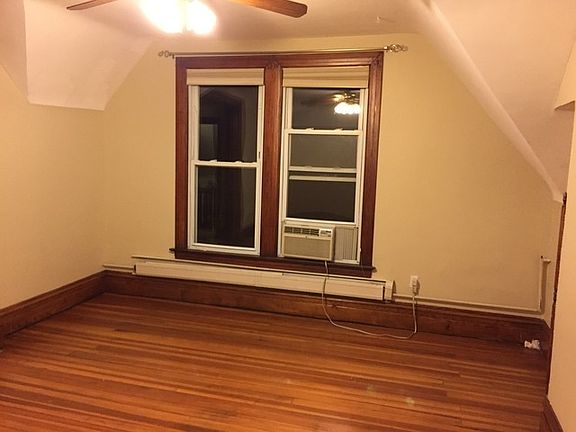 4th image of 3726 N Kenmore Ave APT 3