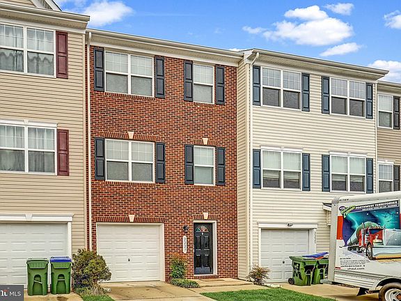 4th image of 2227 Mallard Landing Dr