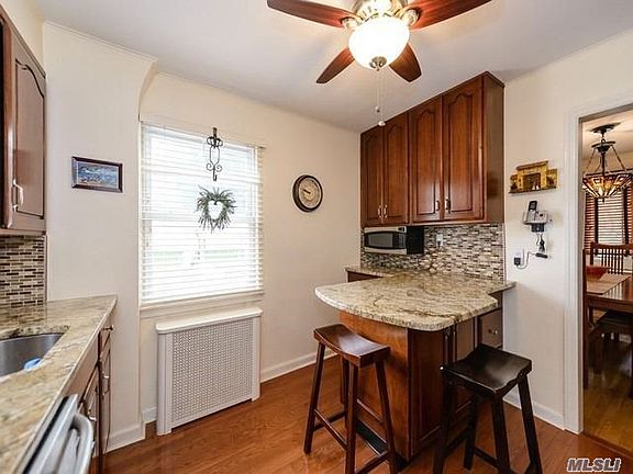 5th image of 8077 208th St