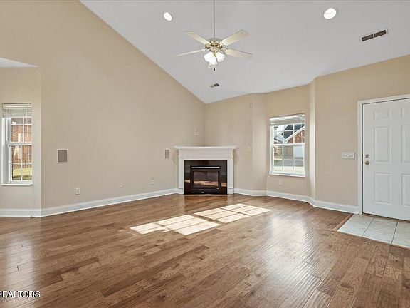 5th image of 2242 Lucado Way