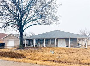 308 Preston Ave, Davenport, OK 74026
