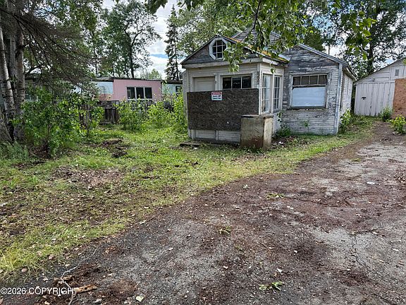 3rd image of 3508 Willow St