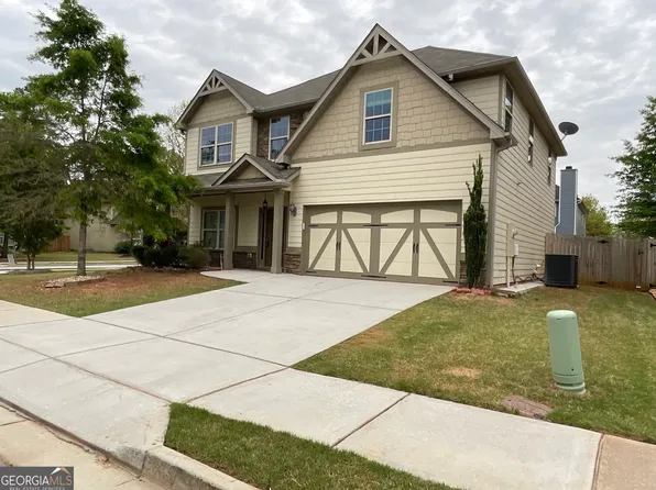 2 Hillshire Dr, Newnan, GA 30263