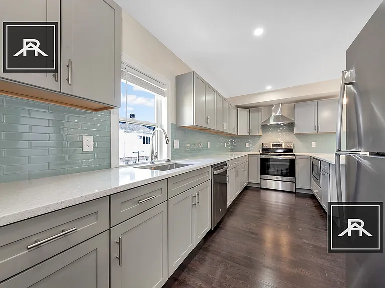 45 Wright Ave #2 — Photo 24