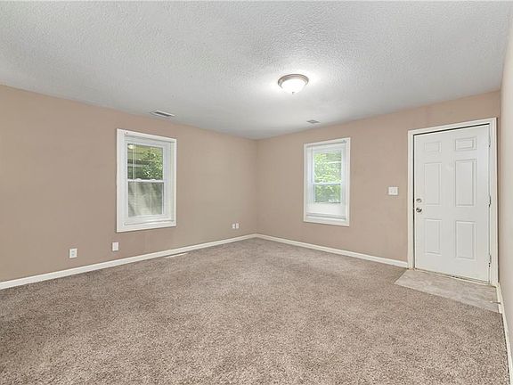 2nd image of 1313 S Pope Ave