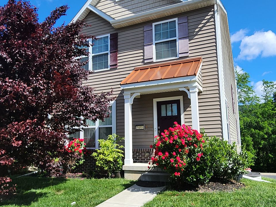 Corner house