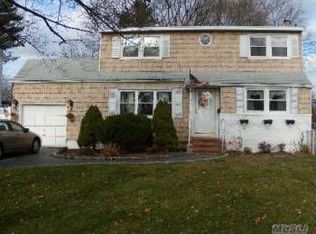 1189 Douglas Ave, Wantagh, NY 11793