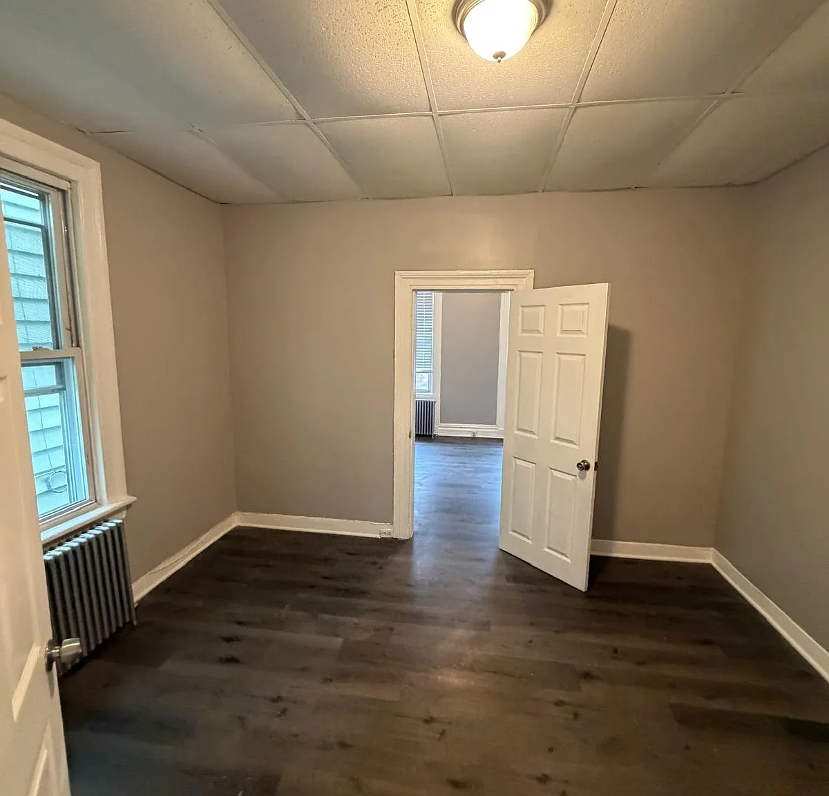 4 bed, $2,200 — Photo 2