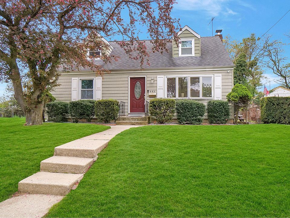 1st image of 443 Mary Ann Ln