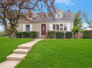 443 Mary Ann Ln, West Hempstead, NY 11552