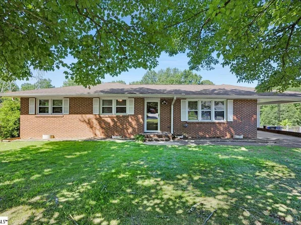 418 Penarth Dr, Greenville, SC 29617