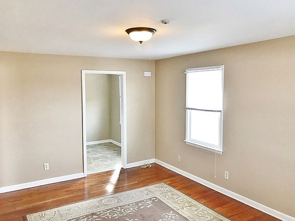 5th image of 1821 W 7th St