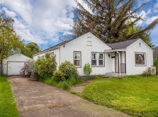 300 21st St, Springfield, OR 97477