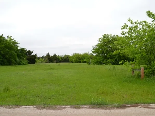 1229 Willow Run Rd, Glenn Heights, TX 75154