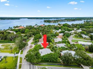 101 W Riverside Dr, Jupiter, FL 33469