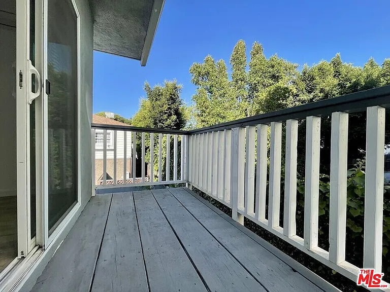 402 Pacific St #6 — Photo 6