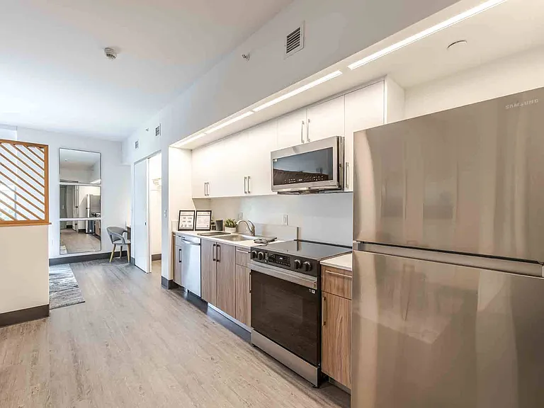 The Anamar at Collins Park — Photo 5