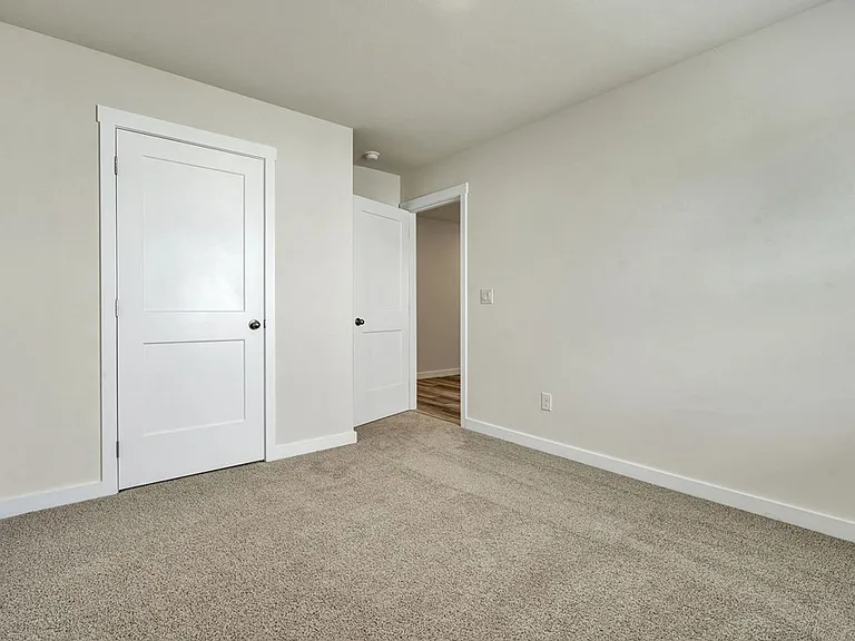 576 Fox Den Cir — Photo 22
