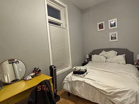 3rd image of 1429 N Elk Grove Ave #1F