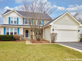 73 Sussex Cir, Vernon Hills, IL 60061