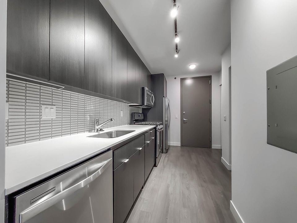 1st image of 1024 S Clark St #1118