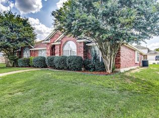 736 Regalwood Dr, Desoto, TX 75115