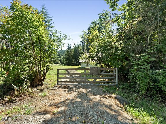2nd image of 38 Ray Road