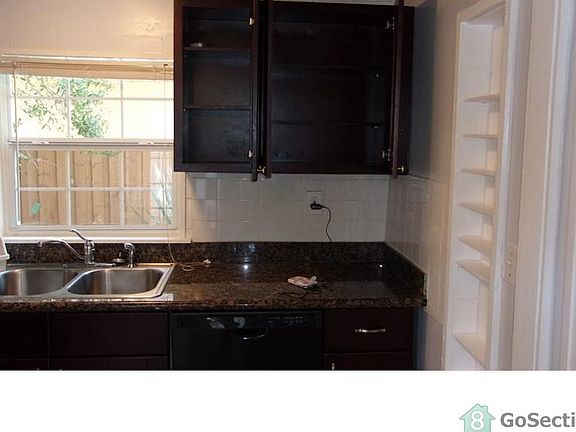 4th image of 4945 21st St N