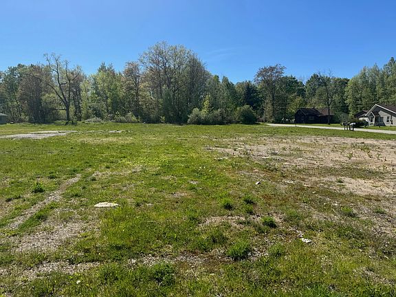 5th image of 8989 W Houghton Lake Dr