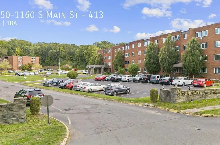 1150-1160 S Main St #413 — Photo 29