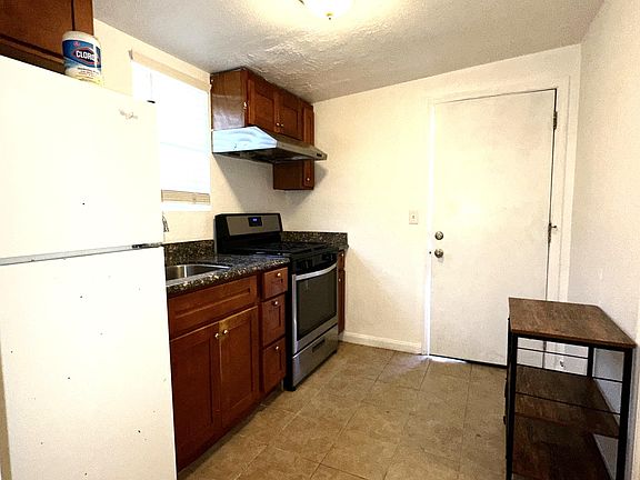 2nd image of 233 S 33rd St