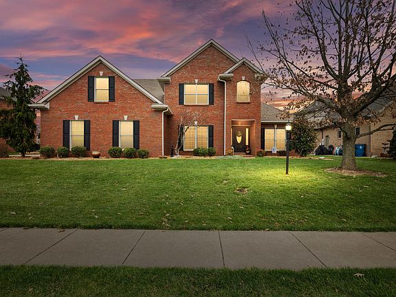 2nd image of 3020 Thornhill Dr