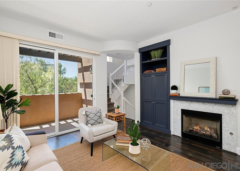 1st image of 2796 Escala Cir