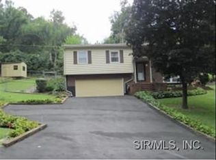 112 Cameron Dr, Belleville, IL 62223