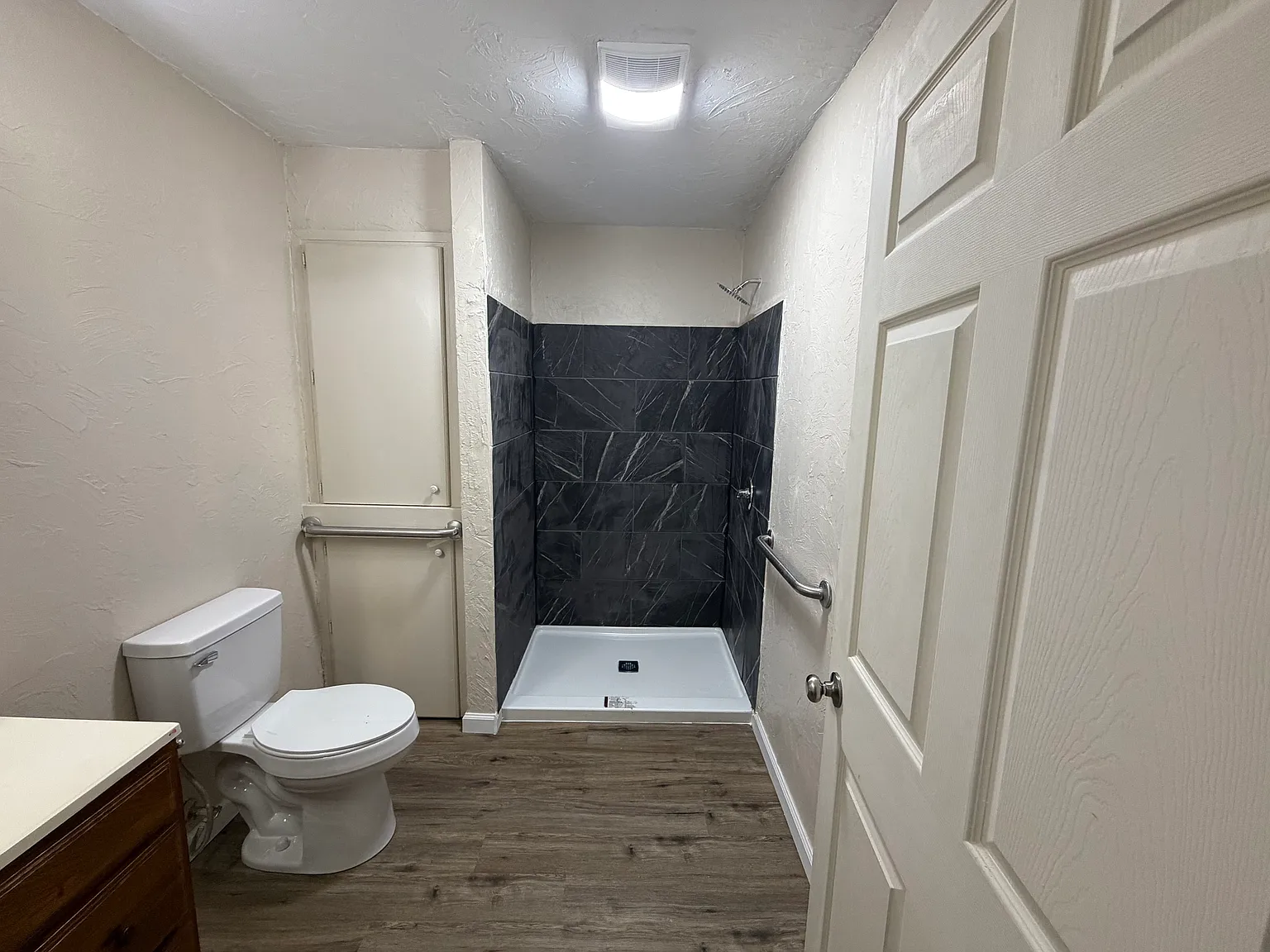 4 bed, 1188 sqft, $1,600 — Photo 2
