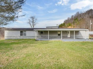 635 Esterville Rd, Hiltons, VA 24258