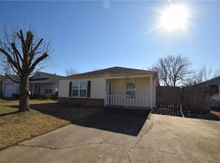 2510 SE 4th St, Bentonville, AR 72712
