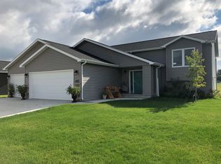 1400 Plains Bnd SE, Mandan, ND 58554