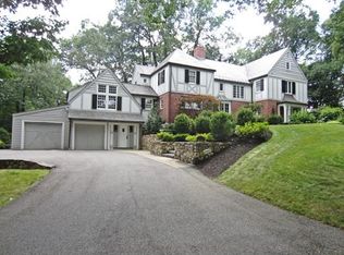 39 White Oak Rd, Wellesley, MA 02481